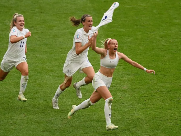 bonus-besar-untuk-pemain-timnas-wanita-inggris-2025
