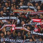 loyalitas-supporter-sepak-bola-di-tengah-krisis-klub