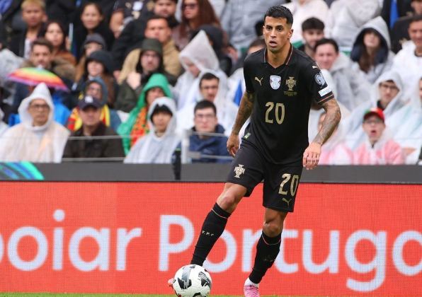 joao-cancelo-dikenalkan-ke-barcelona-usai-beres-tes-medis